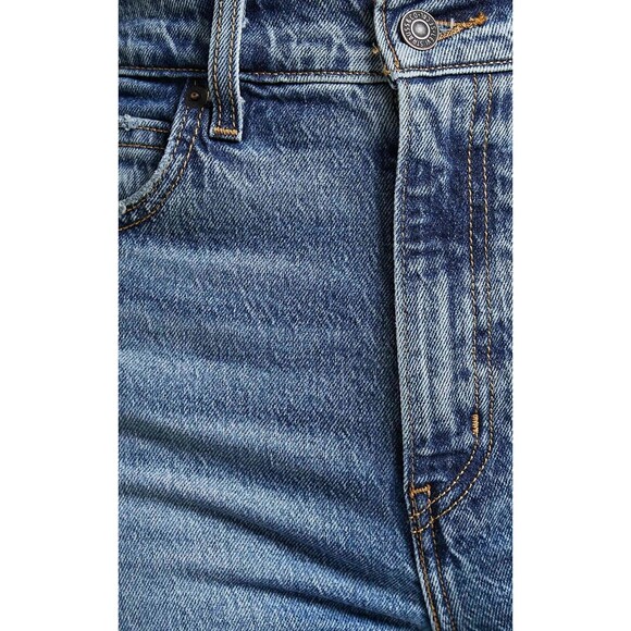 Levis Premium Womens Denim Jeans 70s High Rise Flare Med Blue Wide Leg NWT - Picture 6 of 13